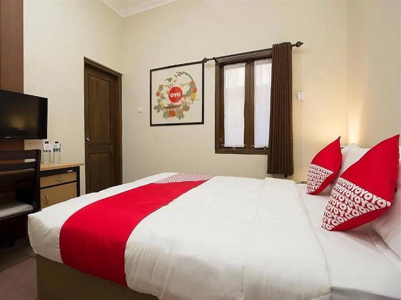 Oyo 572 Omah Gedongkuning Syariah Homestay Yogyakarta Esterno foto
