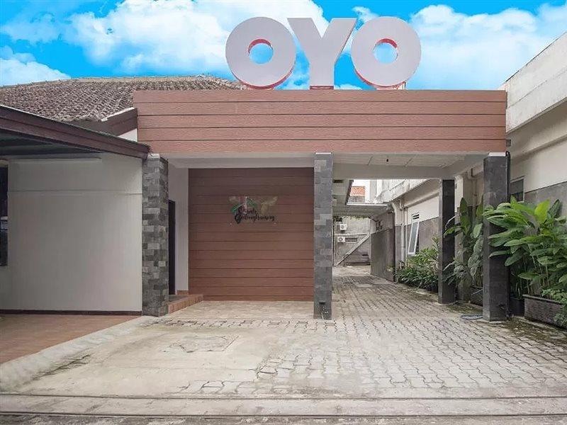Oyo 572 Omah Gedongkuning Syariah Homestay Yogyakarta Esterno foto